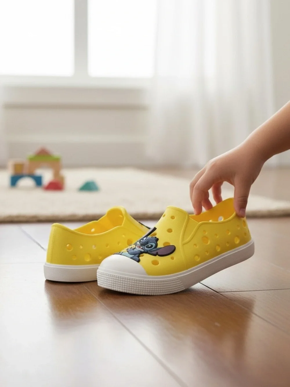 Disney x Harper Canyon Stitch Pineapple Slip-On Kids Water Shoes